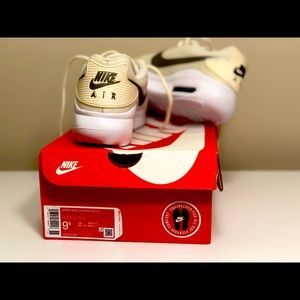 Women’s Nike air max shoes